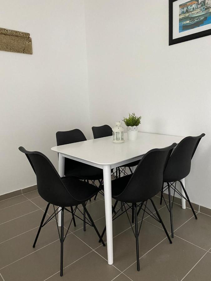 Apartmani Darko Kornić Exteriör bild