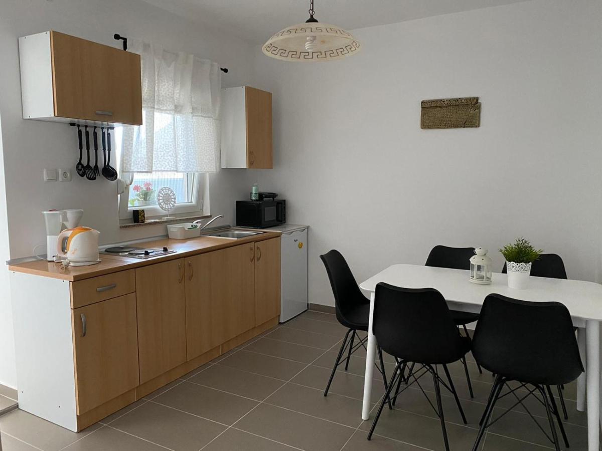 Apartmani Darko Kornić Exteriör bild