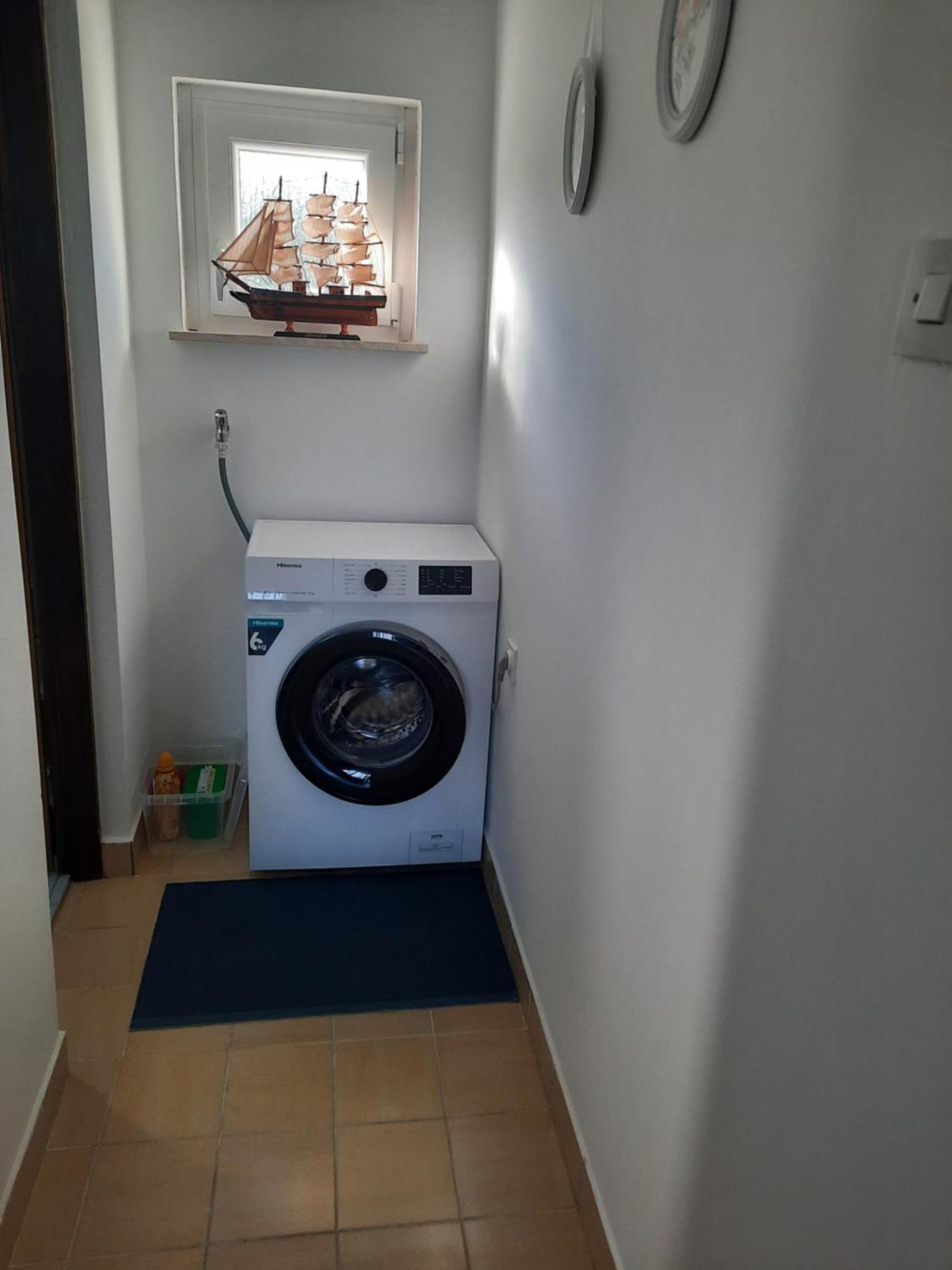 Apartmani Darko Kornić Exteriör bild
