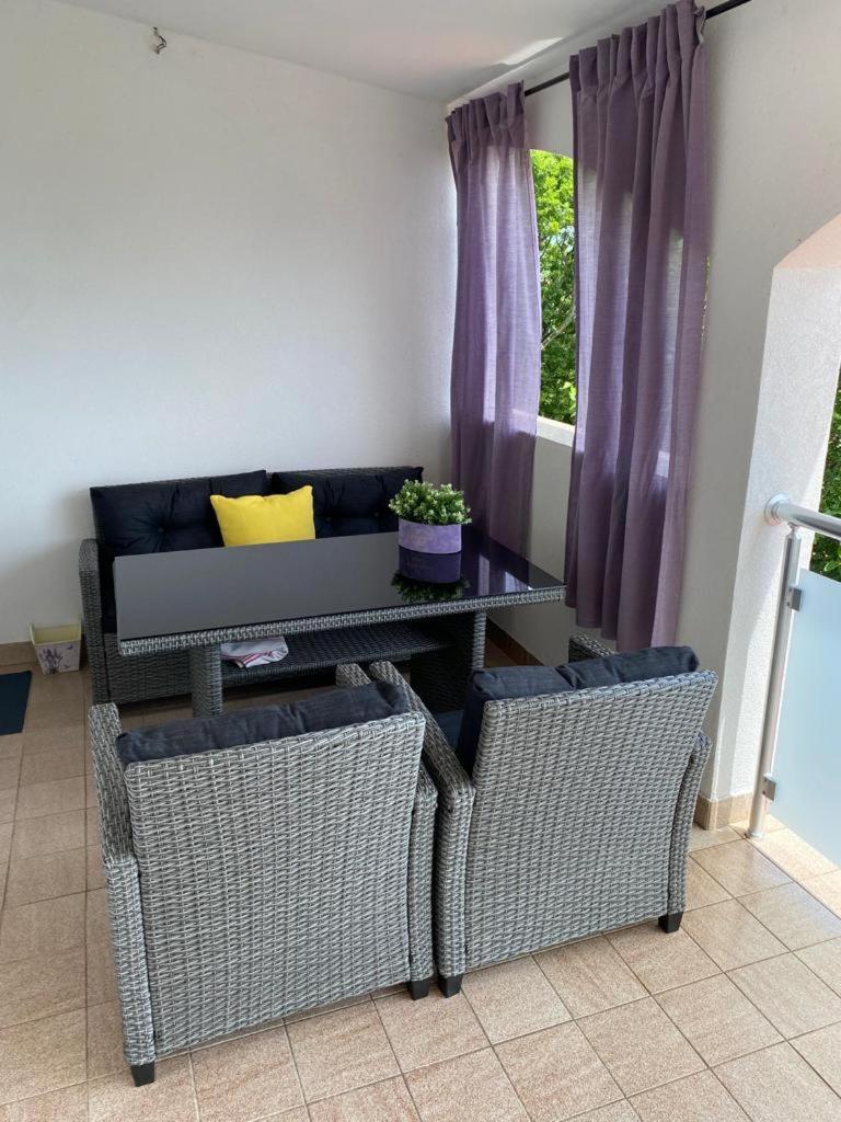 Apartmani Darko Kornić Exteriör bild